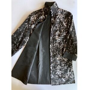 Reversible Topper Coat Print to Solid Black Satin Relaxed Fit Size 4 Bust 40"